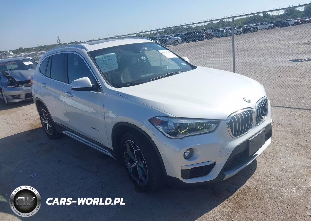 2018 BMW X1 Sdrive28I VIN:WBXHU7C34J5H44118 - 1