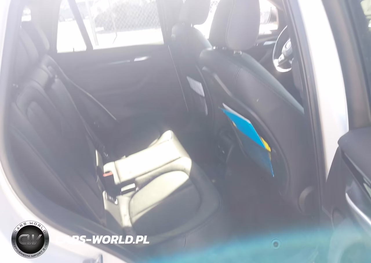 2018 BMW X1 Sdrive28I VIN:WBXHU7C34J5H44118 - 8