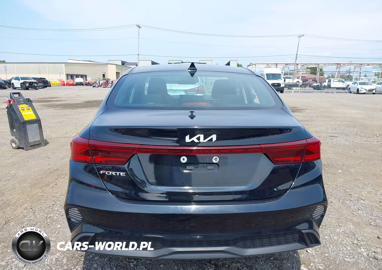 2024 Kia Forte Lxs VIN:3KPF24AD6RE752481 - 17