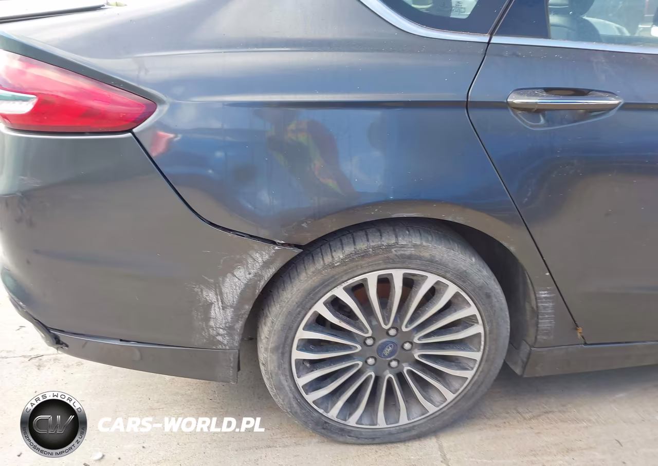 2018 Ford Fusion Titanium VIN:3FA6P0D97JR219530 - 19