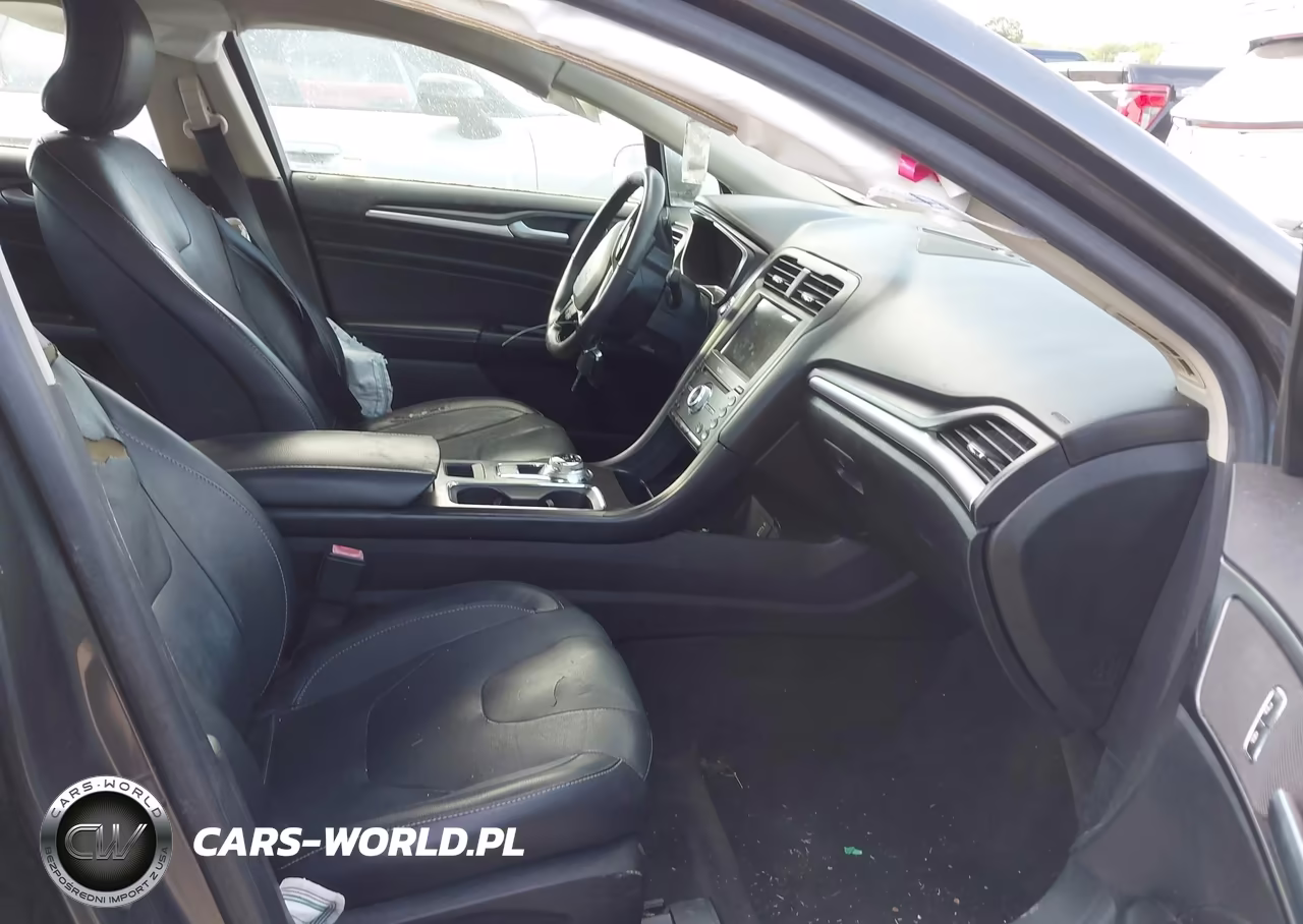 2018 Ford Fusion Titanium VIN:3FA6P0D97JR219530 - 5
