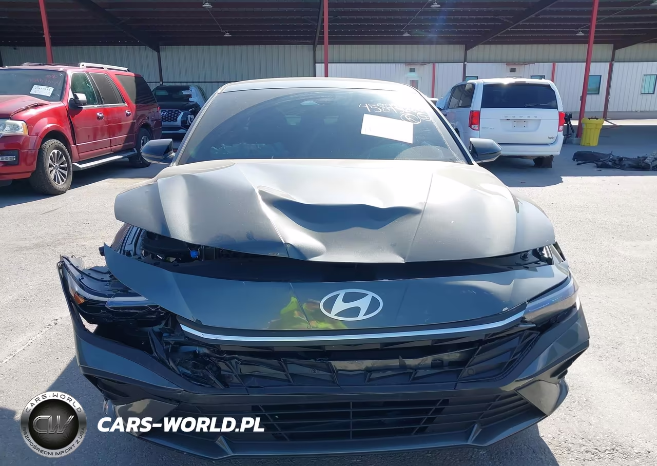 2026 Hyundai Elantra Sel Sport VIN:KMHLM4DG0TU205424 - 12