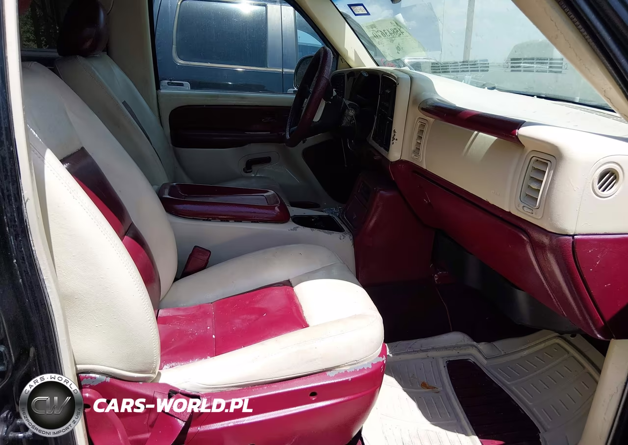 2000 Chevrolet Suburban 1500 Lt VIN:3GNFK16T3YG101494 - 5
