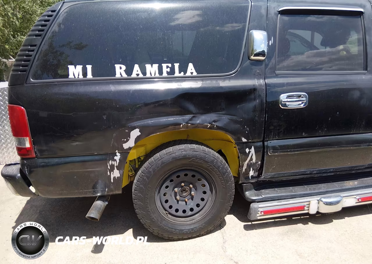 2000 Chevrolet Suburban 1500 Lt VIN:3GNFK16T3YG101494 - 6