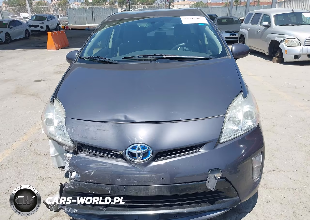 2015 Toyota Prius Two VIN:JTDKN3DU5F2000758 - 11