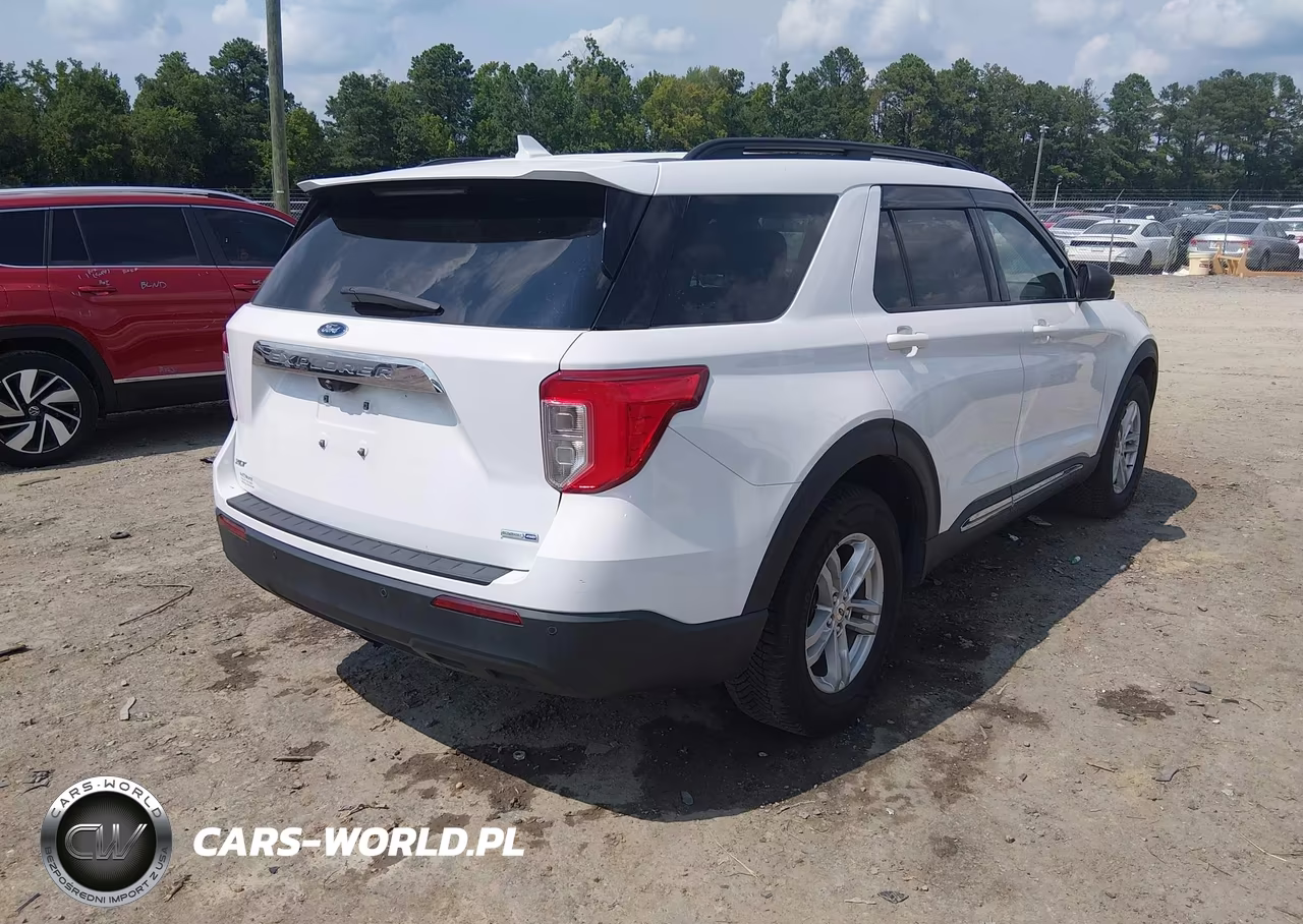 2020 Ford Explorer Xlt VIN:1FMSK8DH5LGA88620 - 4