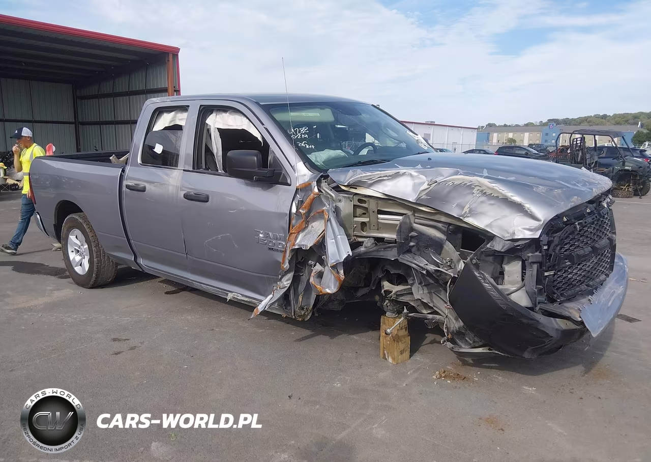 2022 Ram 1500 Classic Tradesman 4X2 6'4 Box – zdjęcie 1 z 11