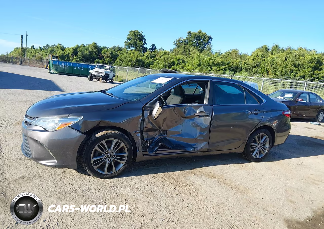2017 Toyota Camry VIN:4T1BF1FK9HU775564 - 14