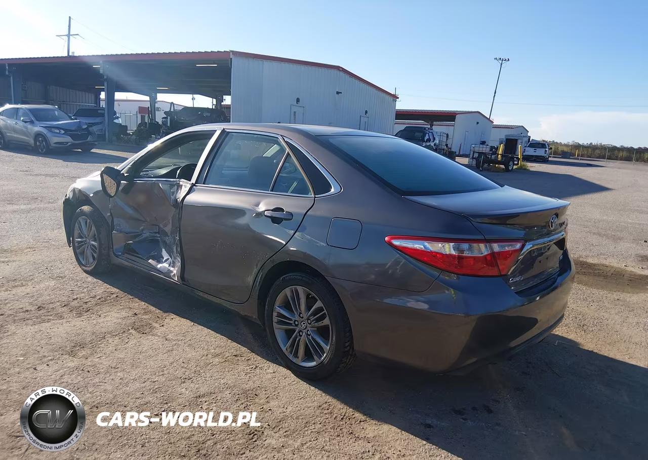 2017 Toyota Camry VIN:4T1BF1FK9HU775564 - 3