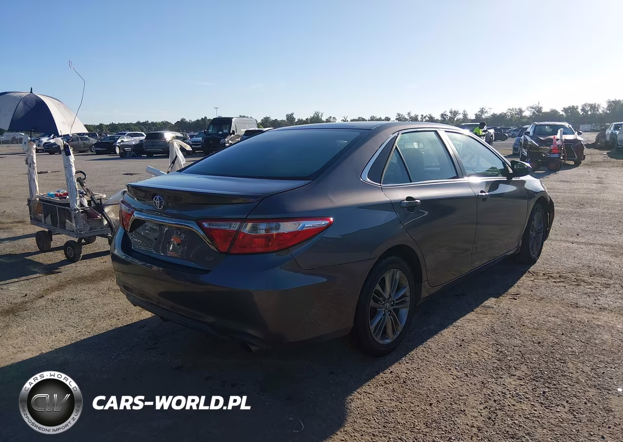 2017 Toyota Camry VIN:4T1BF1FK9HU775564 - 4