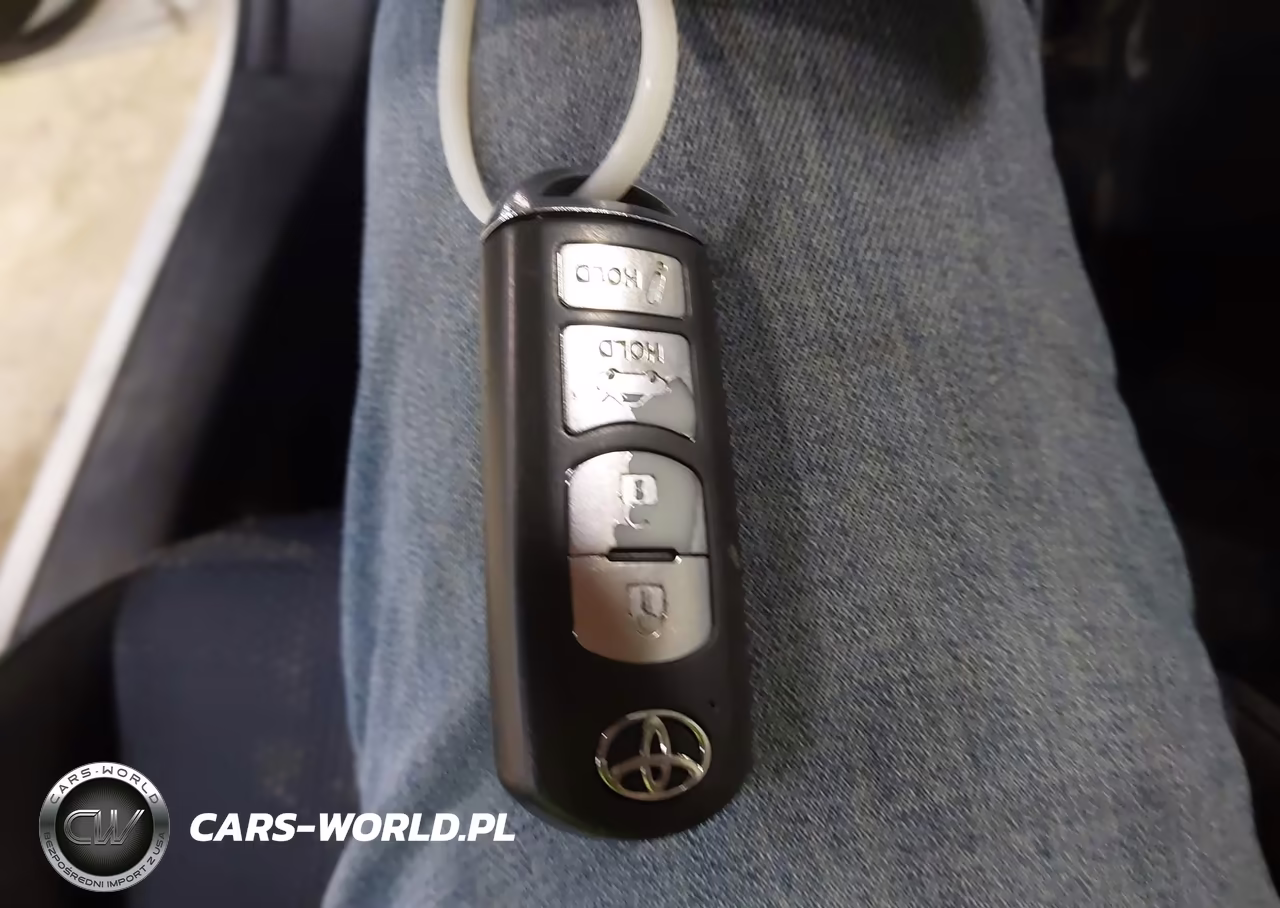 2017 Toyota Yaris Ia VIN:3MYDLBYV2HY175101 - 11
