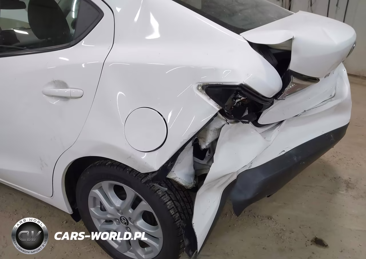 2017 Toyota Yaris Ia VIN:3MYDLBYV2HY175101 - 17