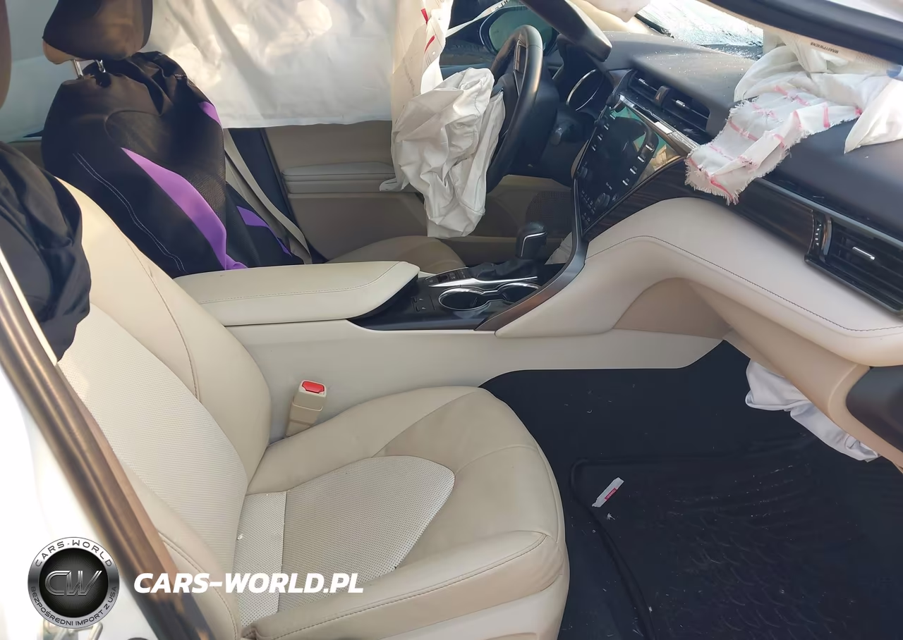 2020 Toyota Camry Xle Hybrid VIN:4T1F31AK4LU524848 - 5