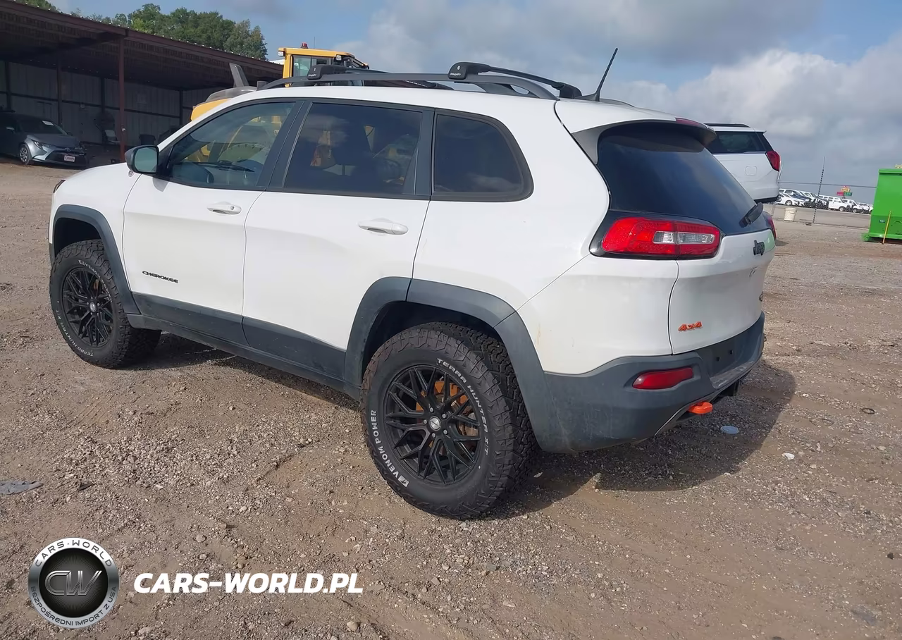 2017 Jeep Cherokee Trailhawk VIN:1C4PJMBS2HW588641 - 3
