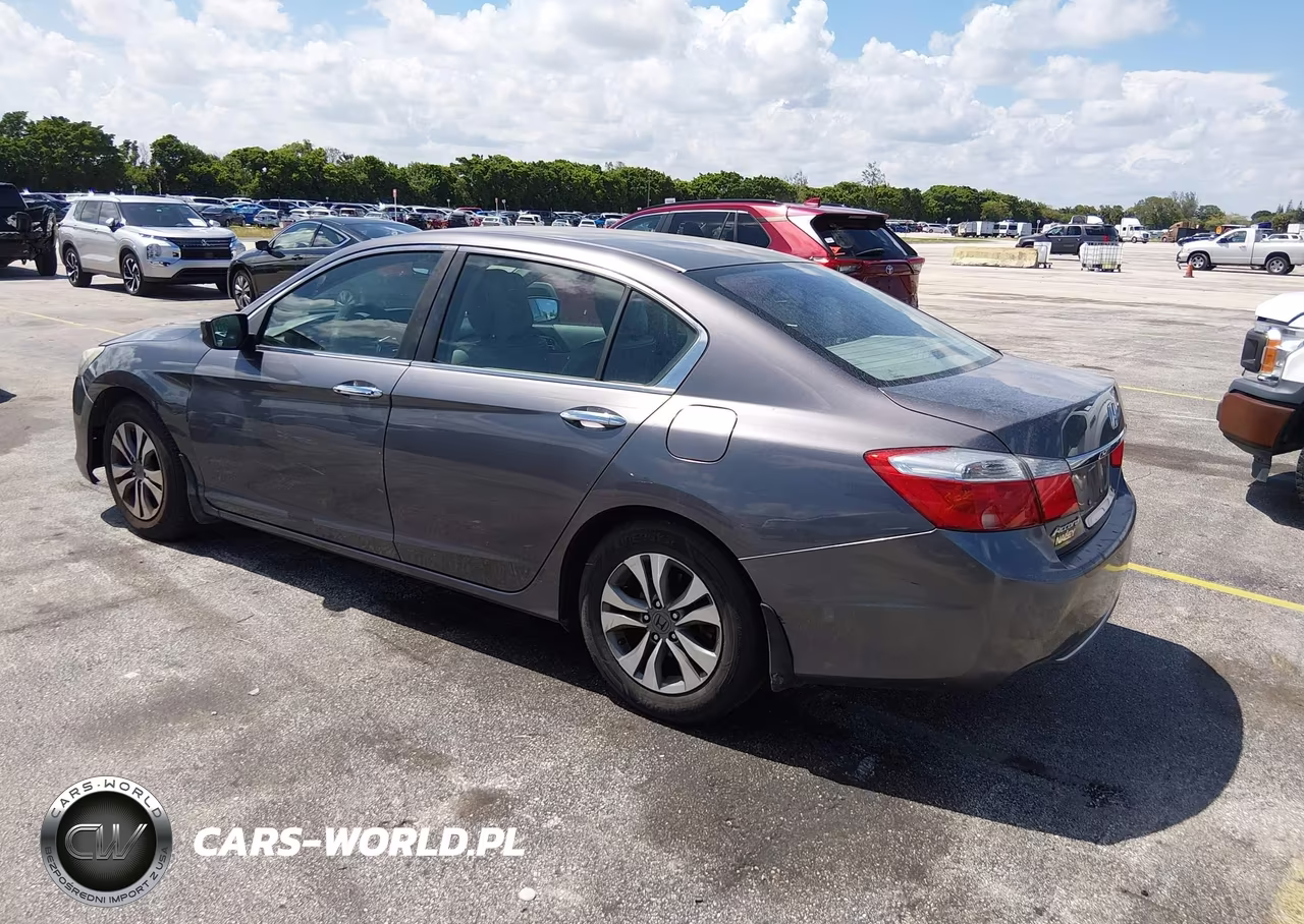 2015 Honda Accord Lx VIN:1HGCR2F33FA071181 - 3