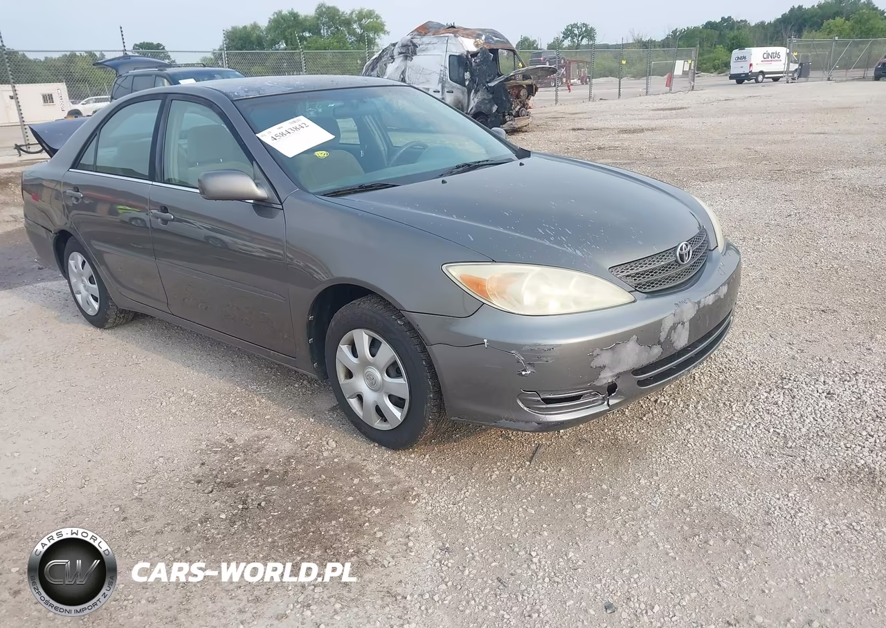 2002 Toyota Camry Le – zdjęcie 1 z 16