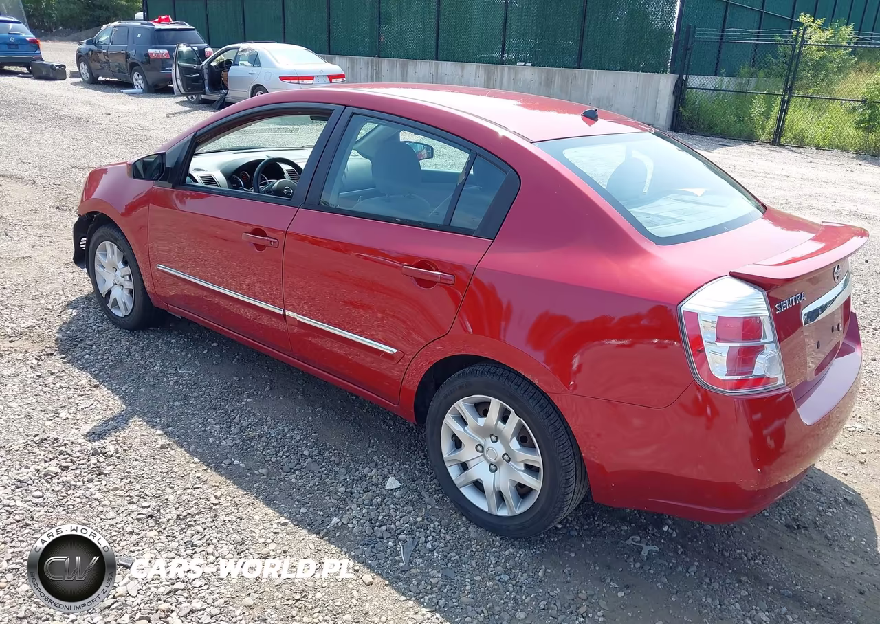 2011 Nissan Sentra 2.0S VIN:3N1AB6AP7BL684812 - 3