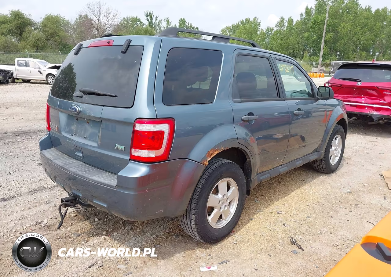 2011 Ford Escape Xlt VIN:1FMCU0DG8BKA79560 - 4