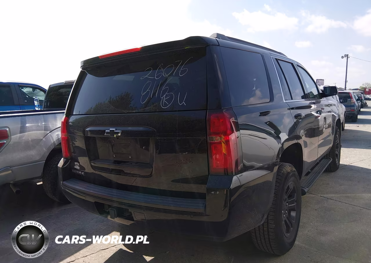 2018 Chevrolet Tahoe Ls VIN:1GNSCAKC8JR403712 - 4