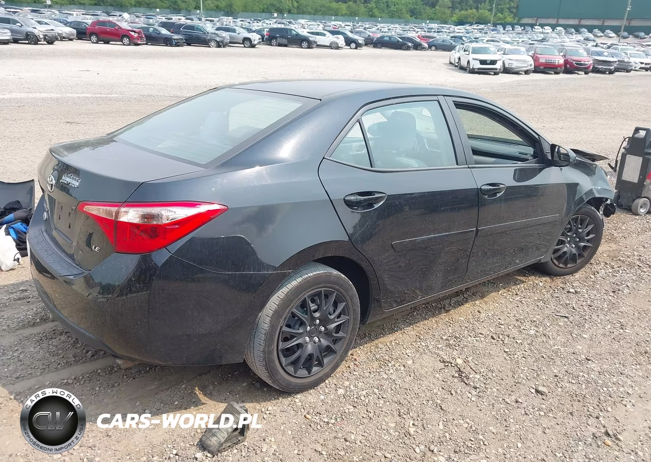 2018 Toyota Corolla Le VIN:2T1BURHE1JC123928 - 4