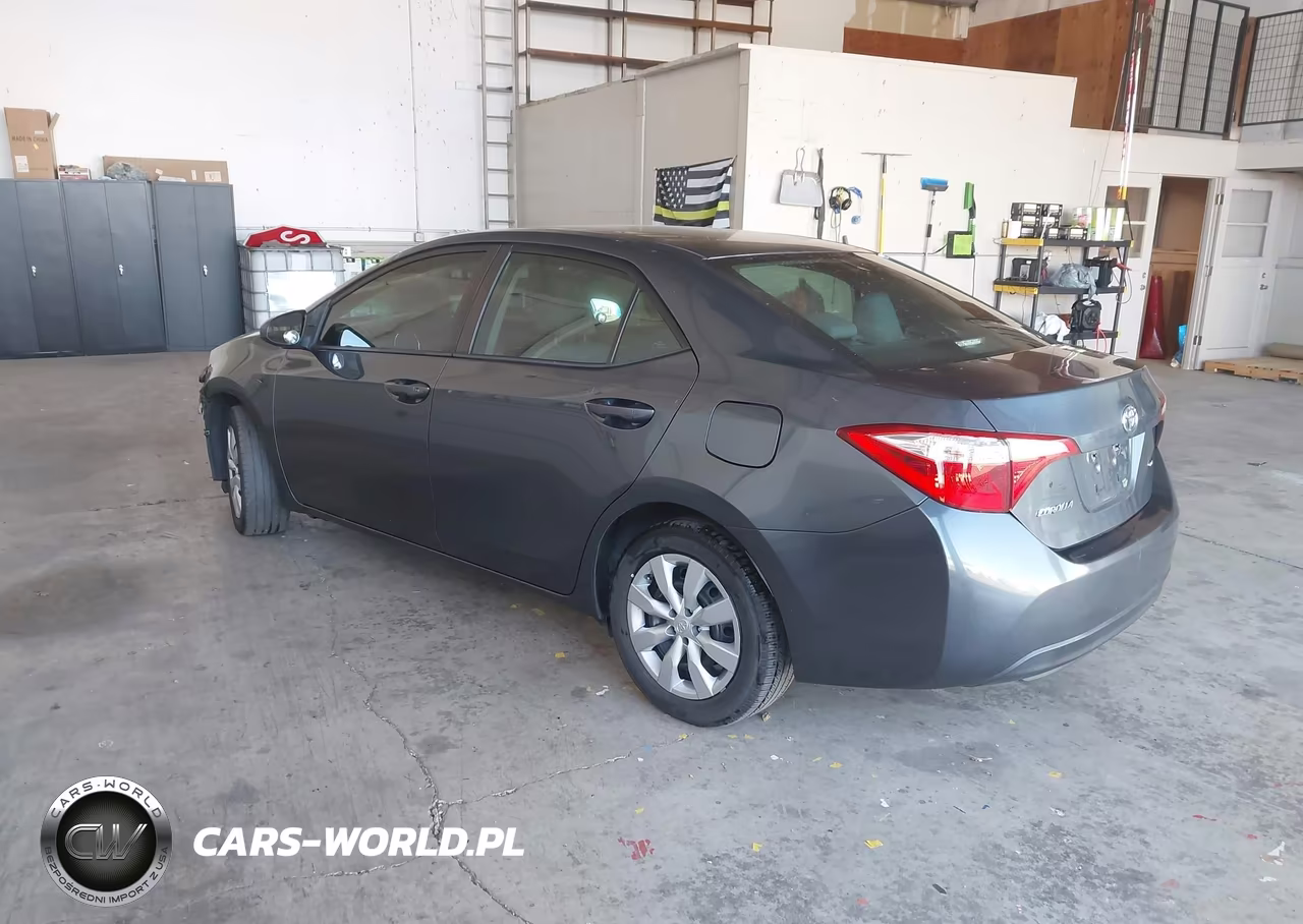 2015 Toyota Corolla Le VIN:2T1BURHE4FC337044 - 3
