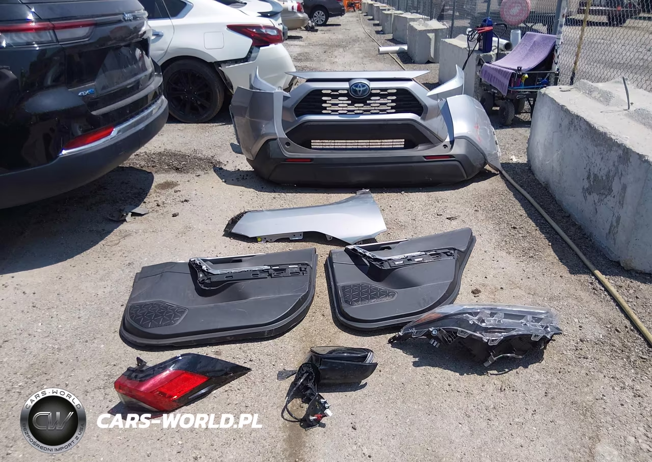 2024 Toyota Rav4 Hybrid Xle VIN:4T3RWRFVXRU145553 - 12