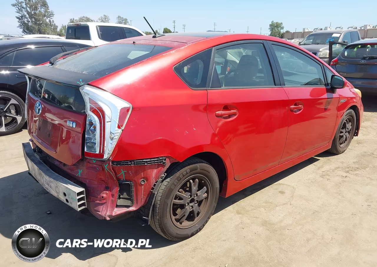 2012 Toyota Prius Three VIN:JTDKN3DU8C5383217 - 4