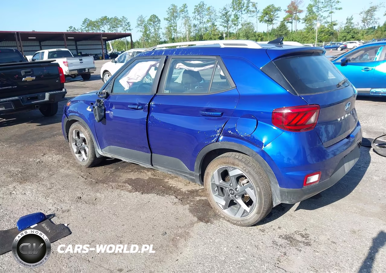 2022 Hyundai Venue Sel VIN:KMHRC8A39NU183822 - 3