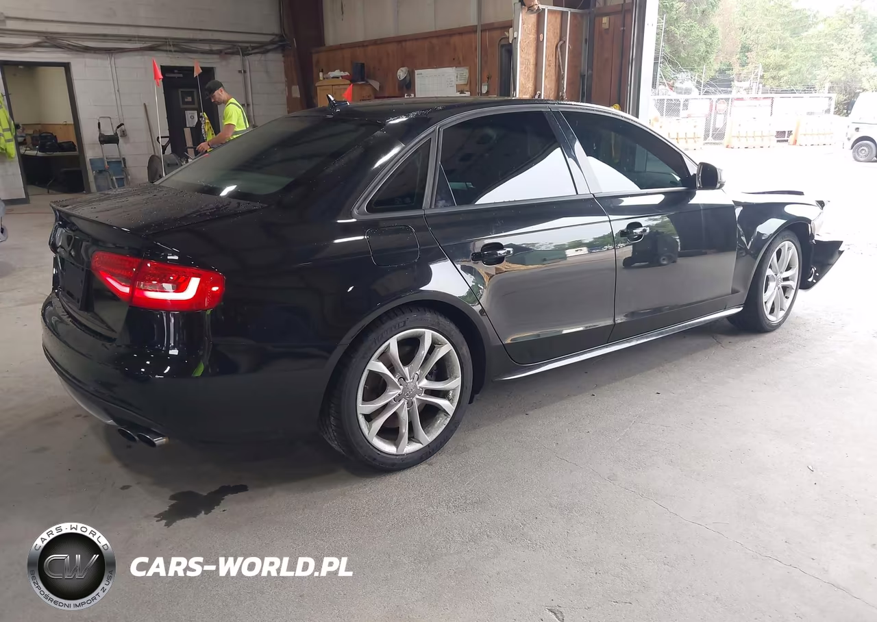 2011 Audi S4 3.0 Premium Plus VIN:WAUBGAFL7BA080628 - 4