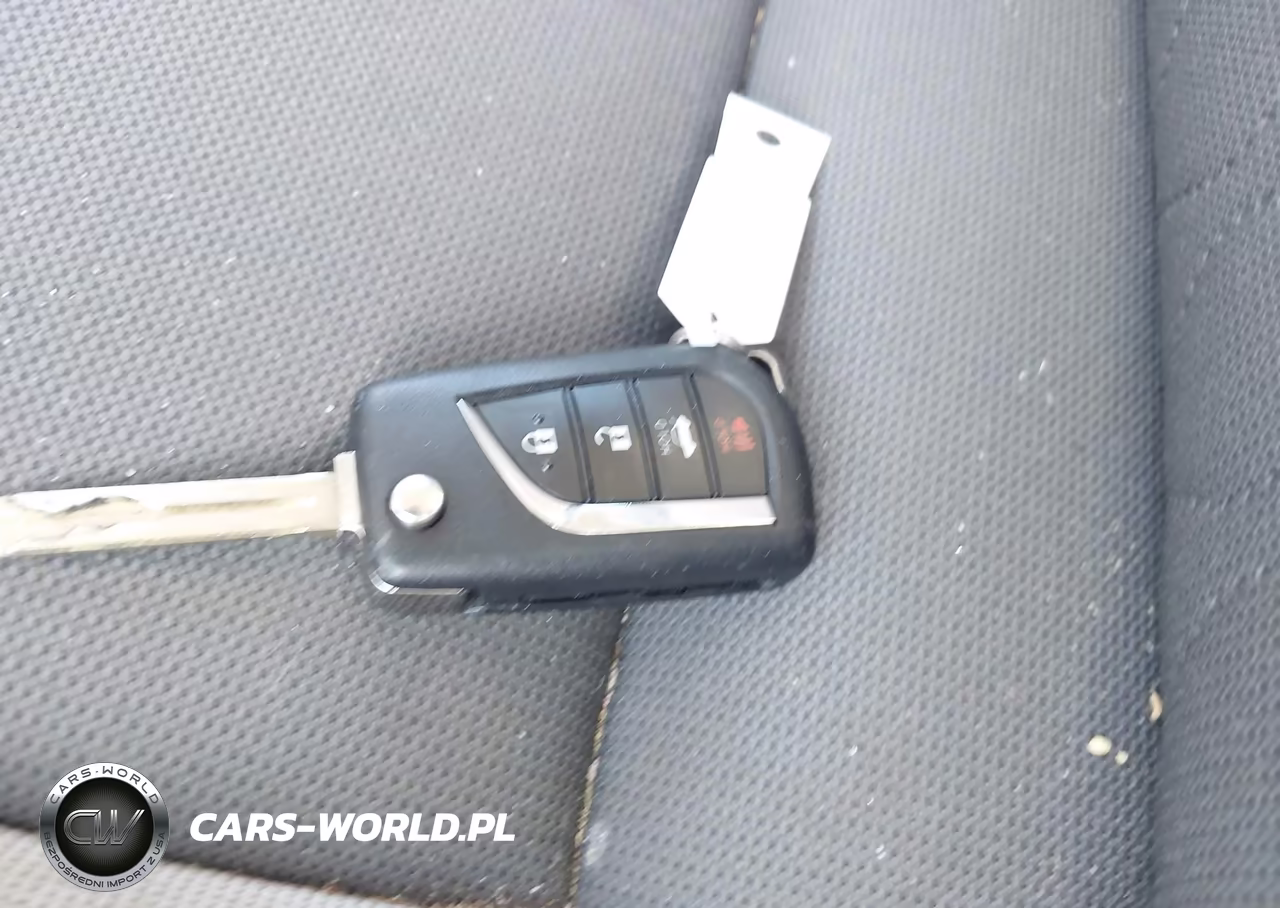 2024 Toyota Corolla Le VIN:5YFB4MDE3RP101286 - 11