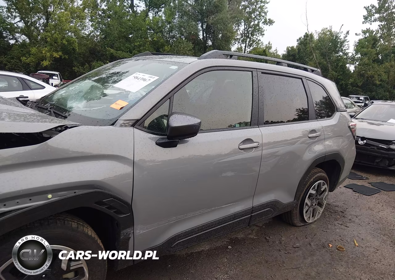 2025 Subaru Forester Premium VIN:JF2SLDBC9SH455966 - 15