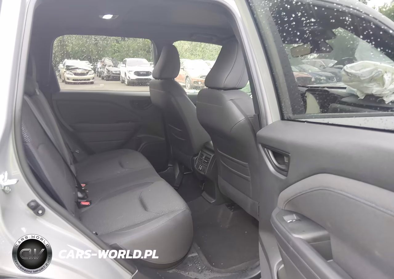 2025 Subaru Forester Premium VIN:JF2SLDBC9SH455966 - 8
