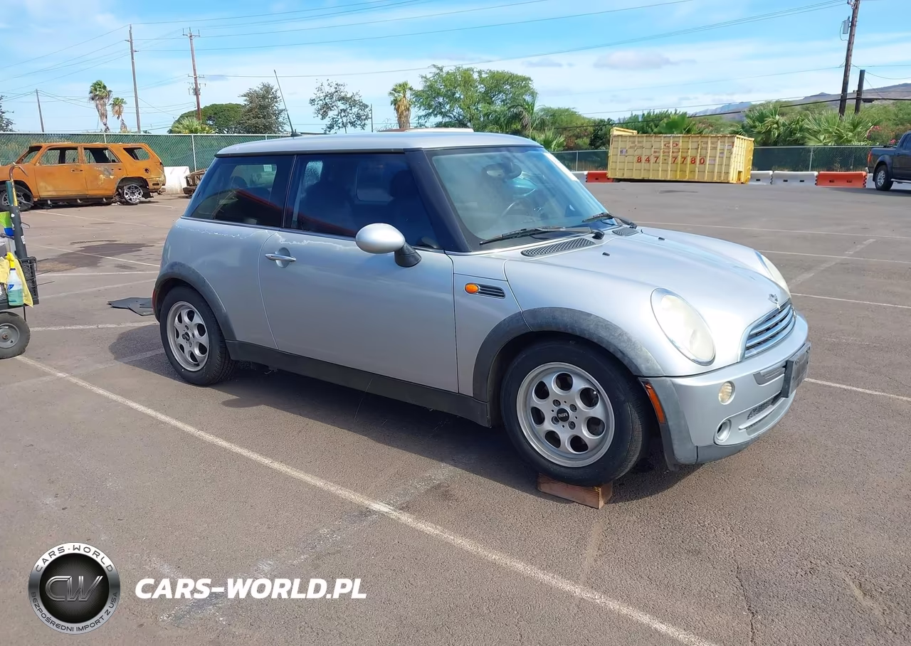 2005 Mini Cooper VIN:WMWRC33545TJ71666 - 1
