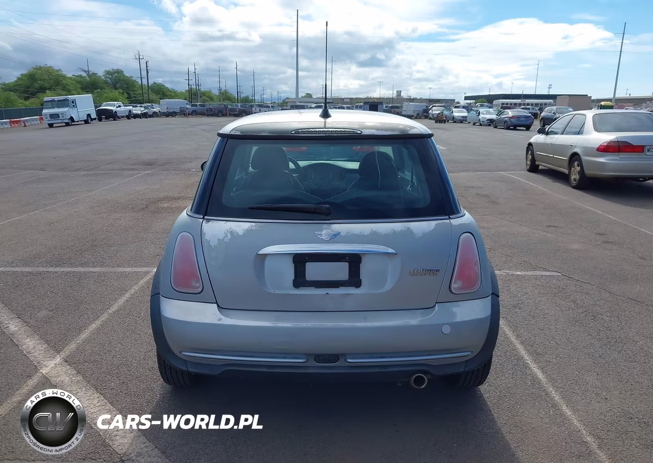 2005 Mini Cooper VIN:WMWRC33545TJ71666 - 16