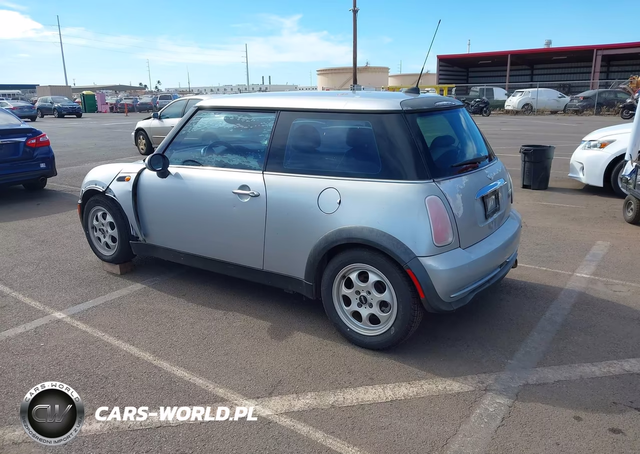 2005 Mini Cooper VIN:WMWRC33545TJ71666 - 3