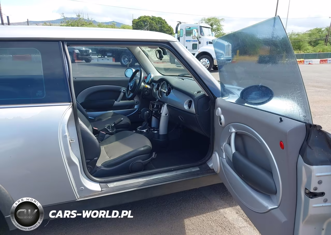 2005 Mini Cooper VIN:WMWRC33545TJ71666 - 5