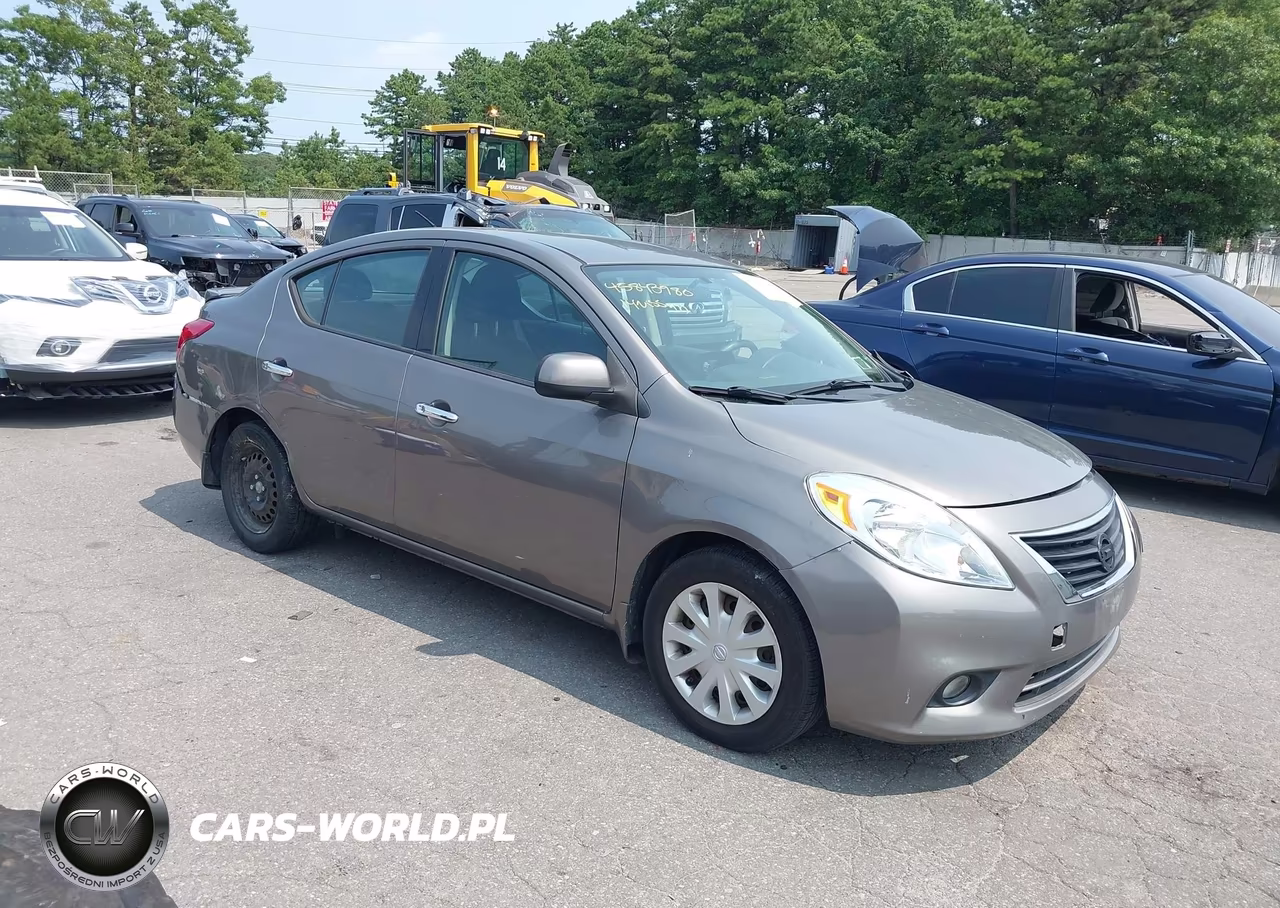 2014 Nissan Versa 1.6 Sv