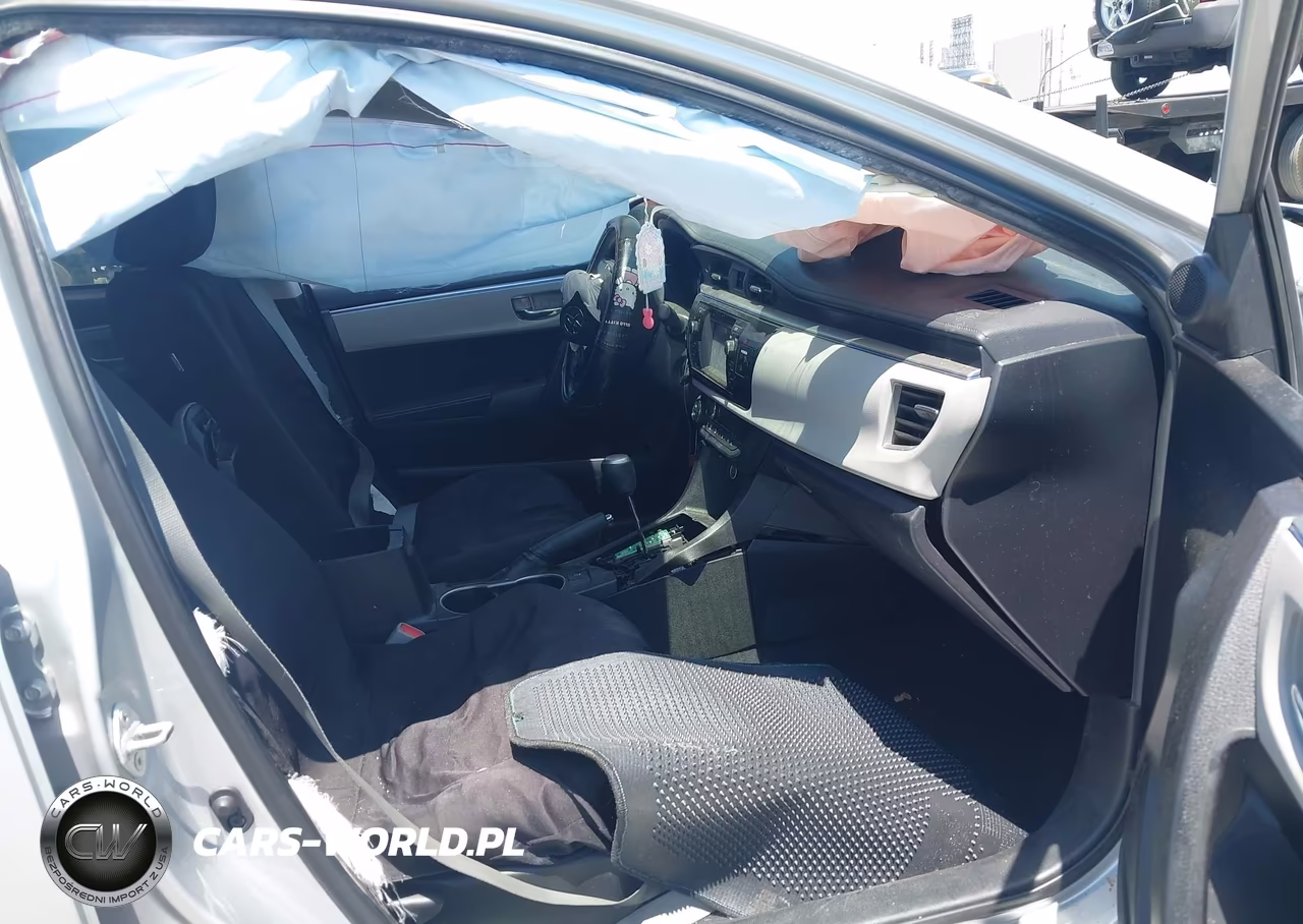 2015 Toyota Corolla Le VIN:5YFBURHE6FP238709 - 5