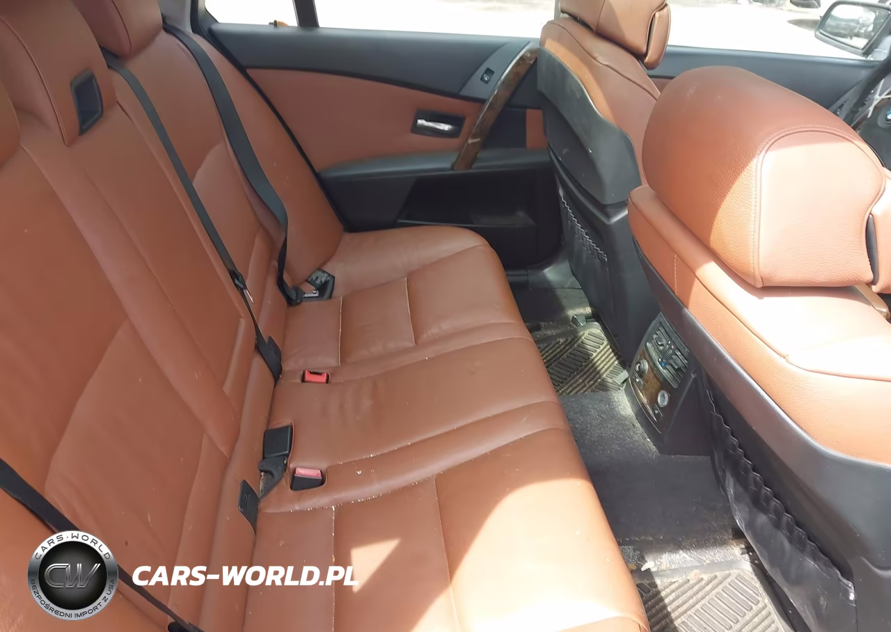 2006 BMW 530Xit VIN:WBANN73516B799112 - 8