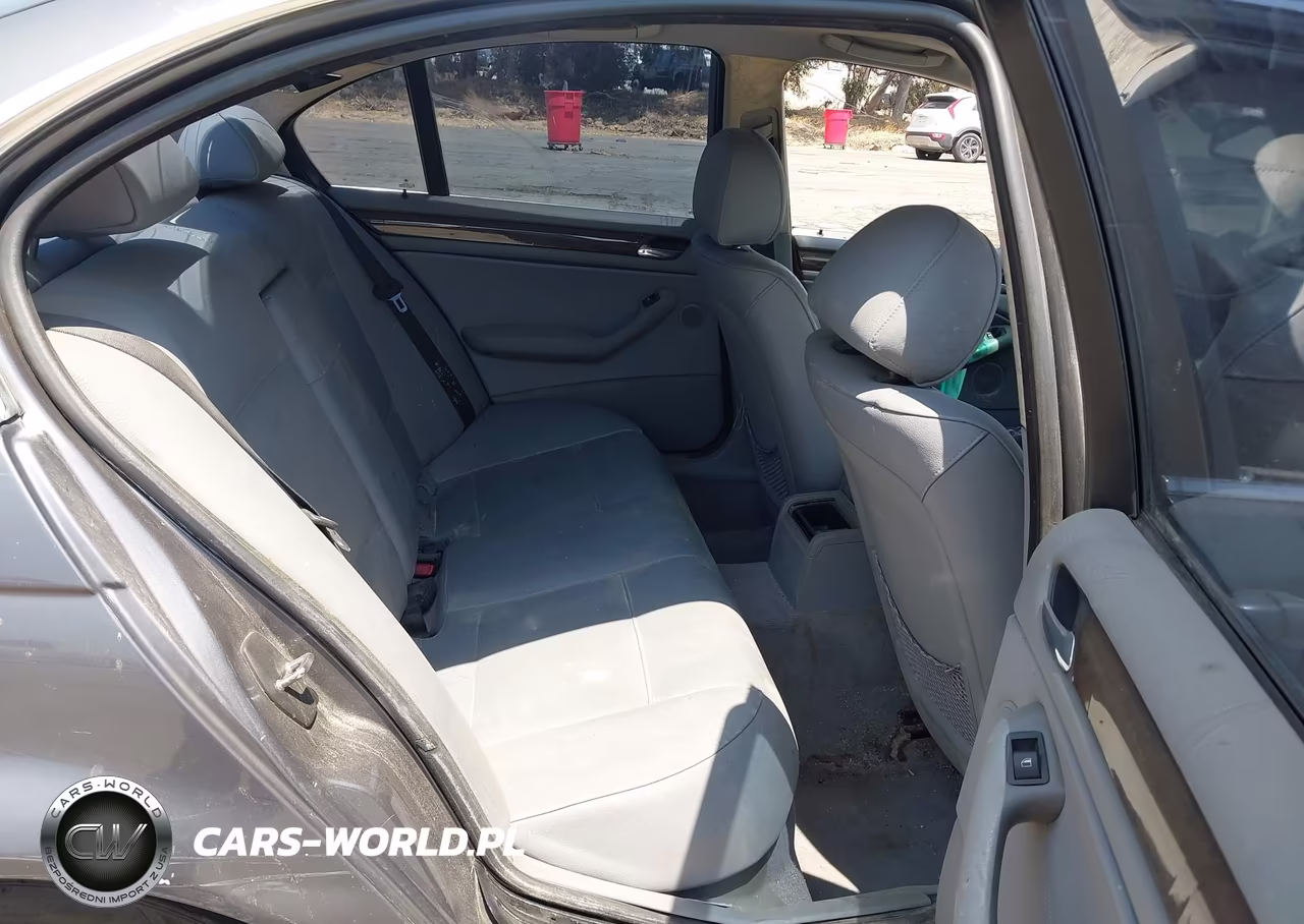 2001 BMW 330I VIN:WBAAV53441FJ70455 - 8