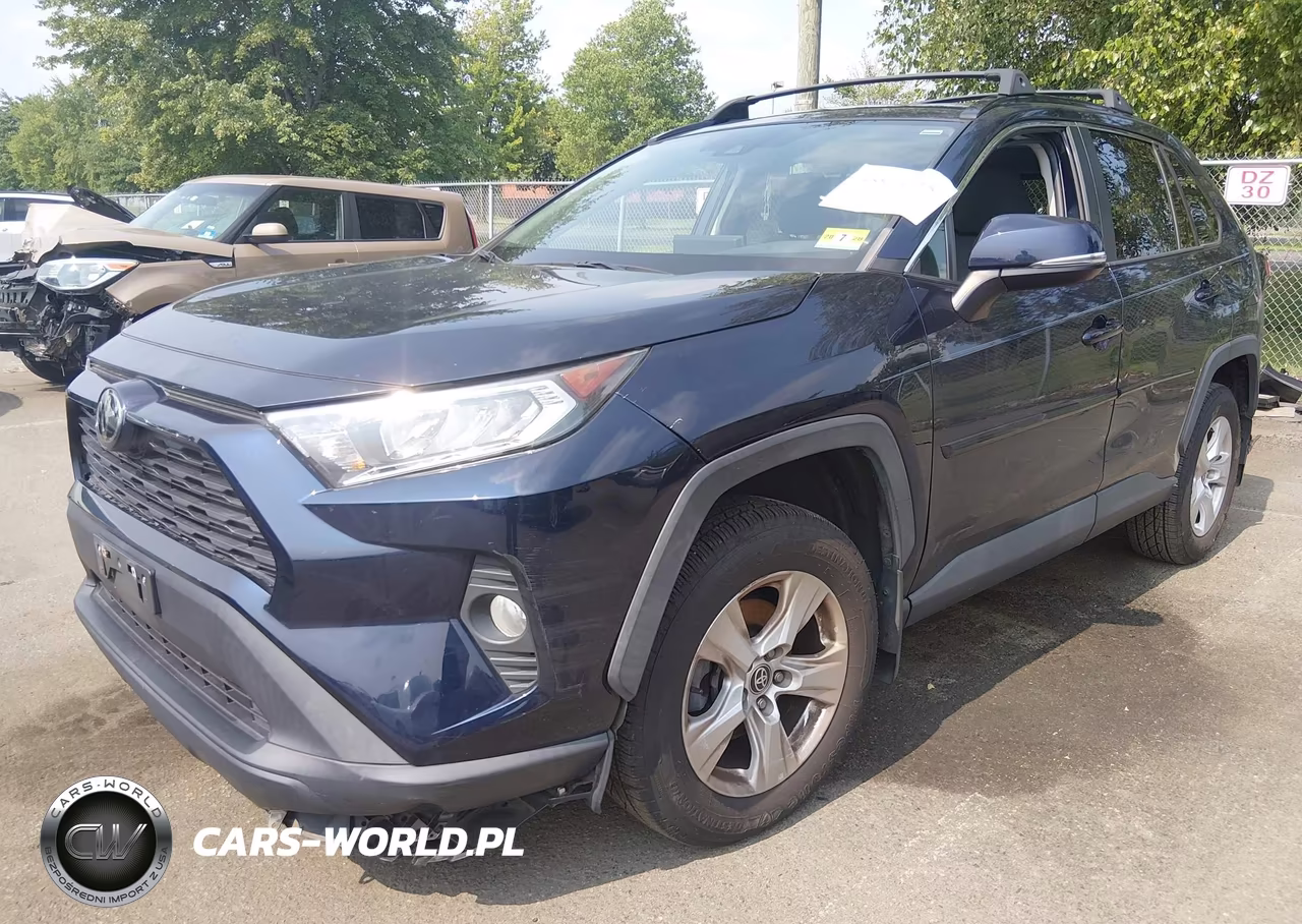 2021 Toyota Rav4 Xle VIN:2T3P1RFV3MW215411 - 2