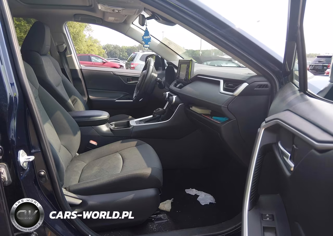 2021 Toyota Rav4 Xle VIN:2T3P1RFV3MW215411 - 5