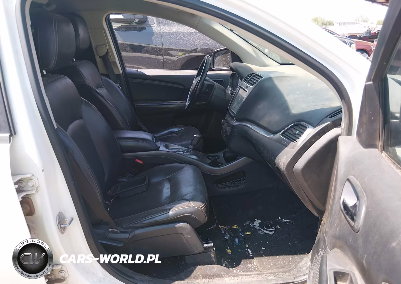 2019 Dodge Journey Crossroad VIN:3C4PDCGB9KT701055 - 5