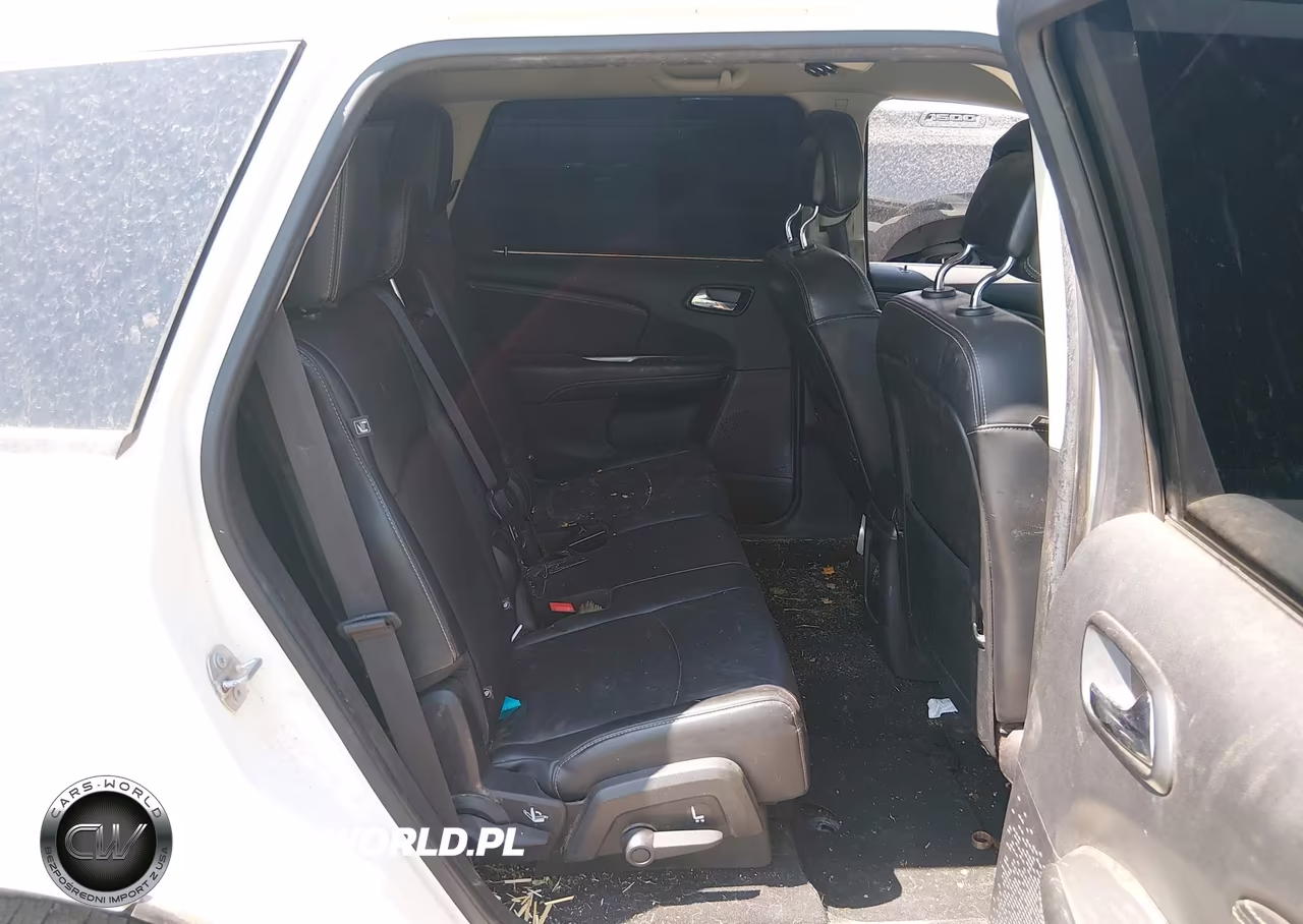2019 Dodge Journey Crossroad VIN:3C4PDCGB9KT701055 - 8