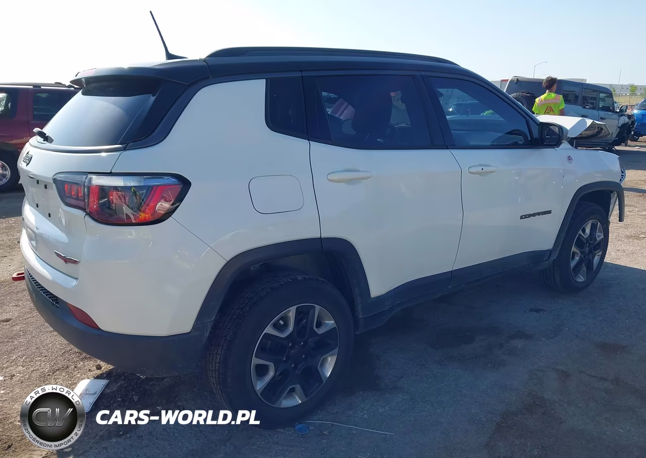 2018 Jeep Compass Trailhawk 4X4 VIN:3C4NJDDB7JT206734 - 4