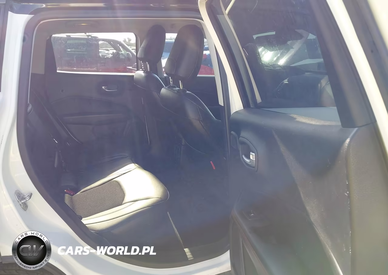 2018 Jeep Compass Trailhawk 4X4 VIN:3C4NJDDB7JT206734 - 8
