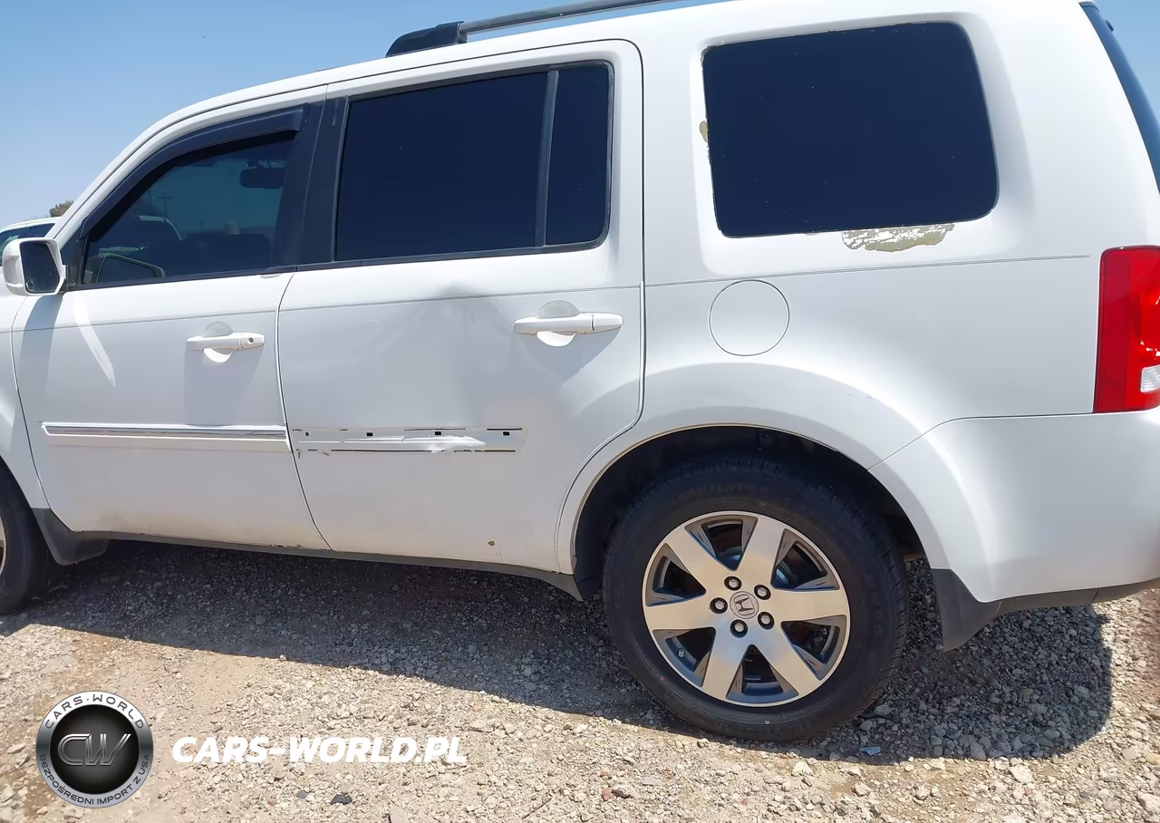 2015 Honda Pilot Touring VIN:5FNYF3H95FB023029 - 17