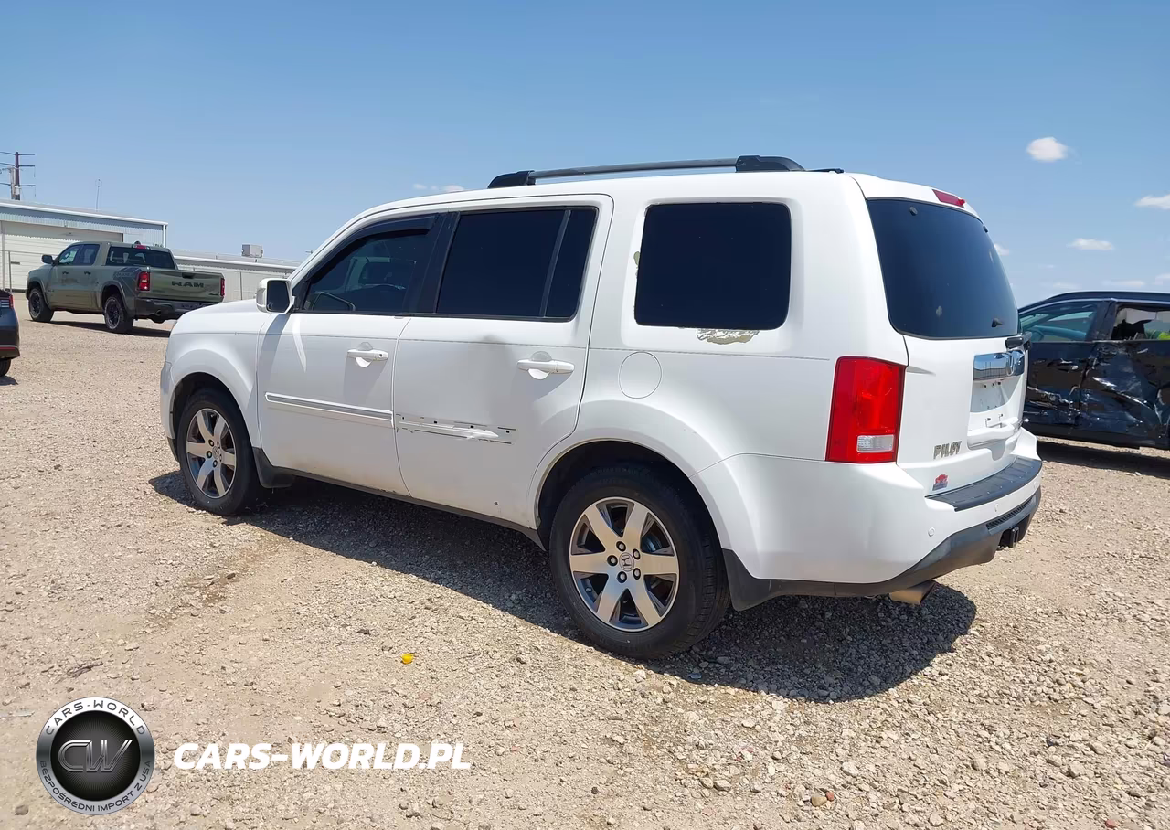 2015 Honda Pilot Touring VIN:5FNYF3H95FB023029 - 3