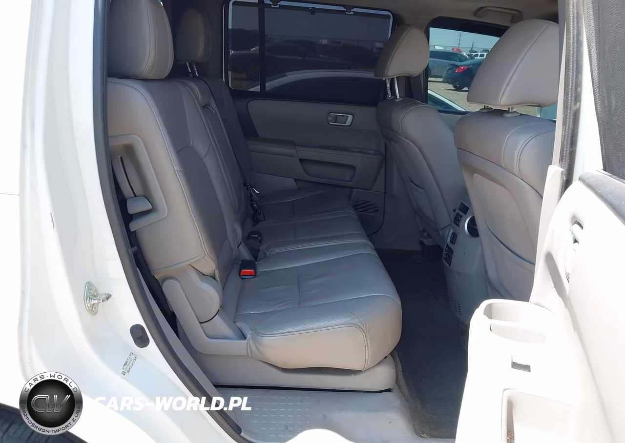 2015 Honda Pilot Touring VIN:5FNYF3H95FB023029 - 8