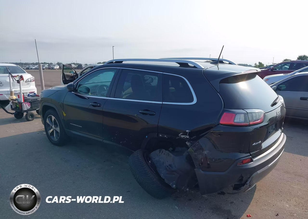 2020 Jeep Cherokee Limited 4X4 VIN:1C4PJMDX0LD558972 - 3